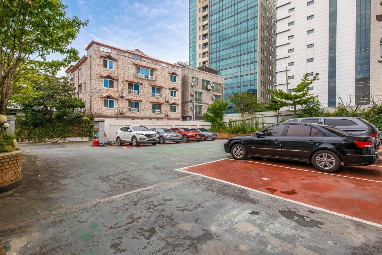 White Tourist Hotel Jeonju Zewnętrze zdjęcie