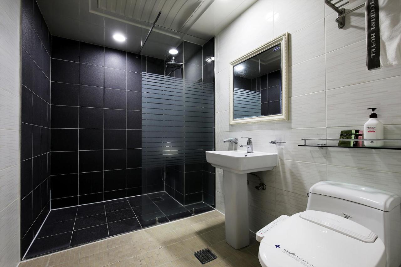 White Tourist Hotel Jeonju Zewnętrze zdjęcie