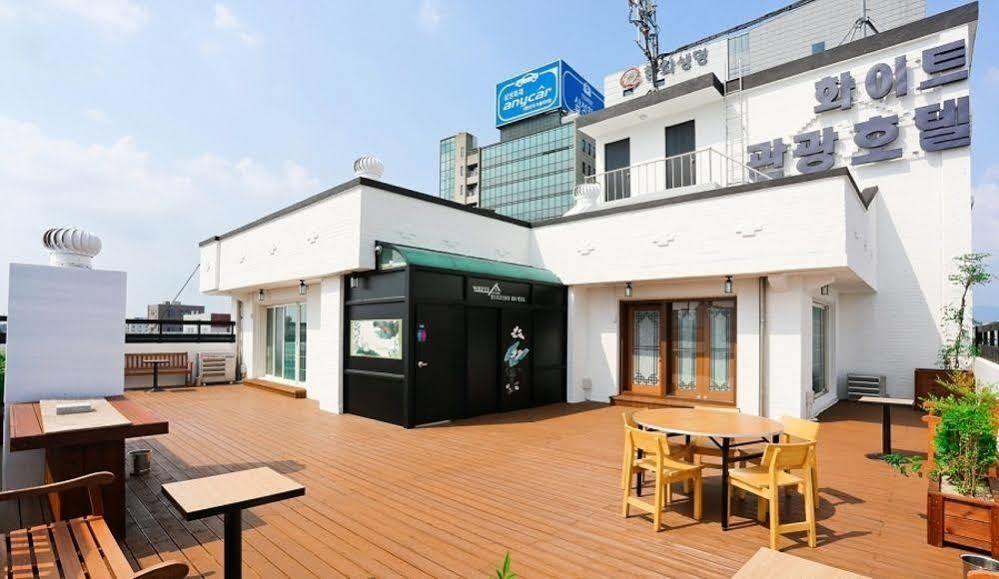 White Tourist Hotel Jeonju Zewnętrze zdjęcie